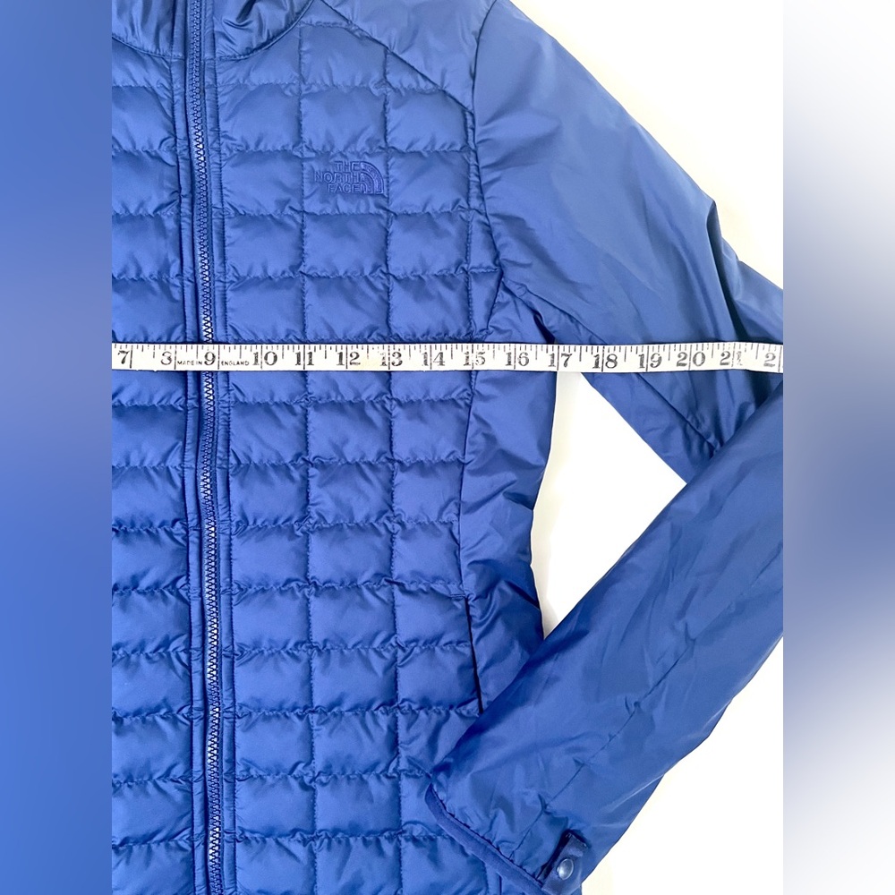 NWOT THE NORTH FACE LIGHT PUFFER - Women’s size XS blue - Picture 3 of 6